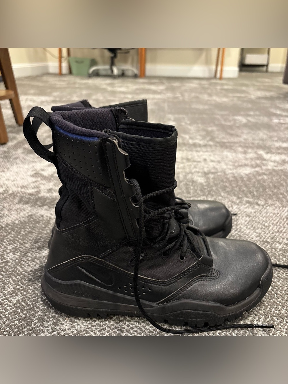 Nike Special Field Boot 8 Inch Black Mens U.S. 7.5 Boots